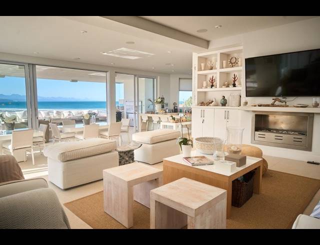 7 BEDROOM HOUSE FOR SALE IN PLETTENBERG BAY CENTRAL